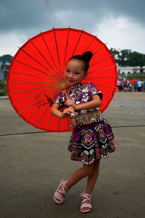 苗家阿妹爱唱歌