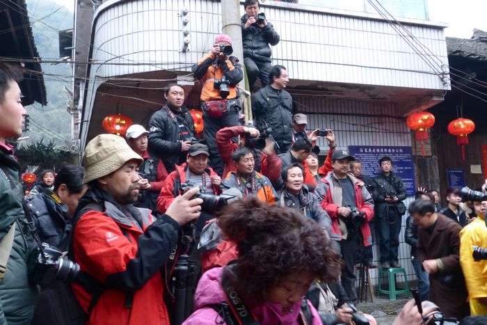 2013.正月十三日寨英滚龙活动