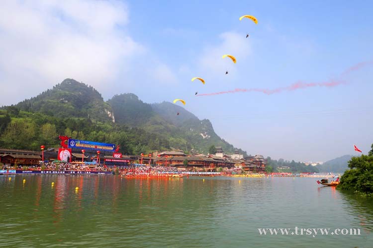 2013碧江区龙舟赛花絮