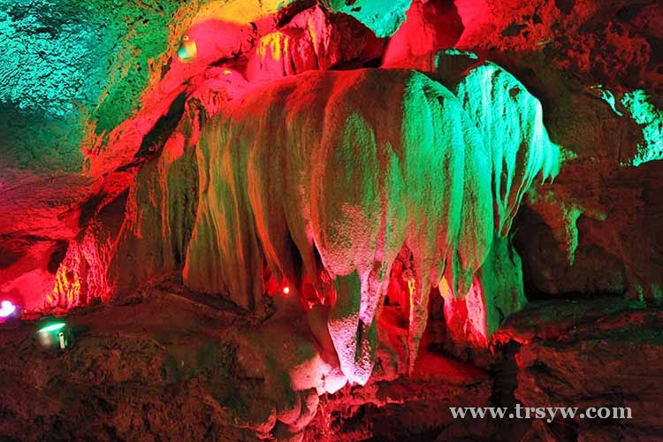 天河潭溶洞景观