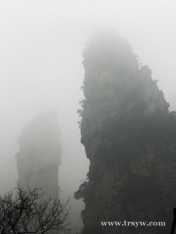 烟雨朦胧张家界