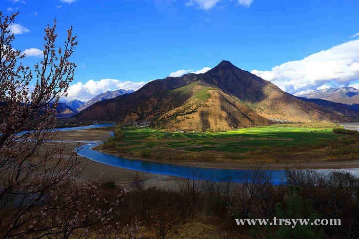 万里长江第一湾