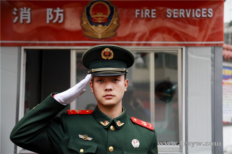 走进消防警营.记录官兵生活